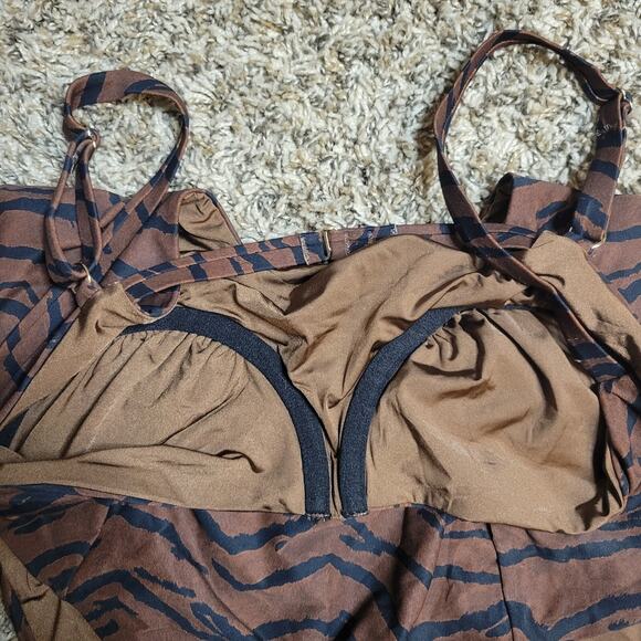 WeWoreWhat Danielle 3.0 One Piece Tiger Stripe Swim Suit Brown Black NWT XL $195 - Picture 3 of 6